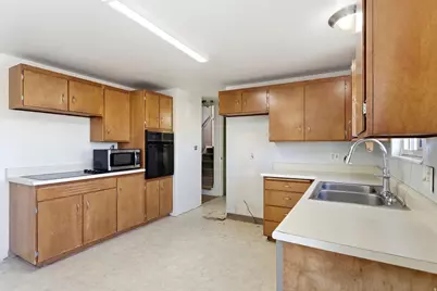 195 E 7060 S, Midvale, UT 84047 - Photo 12