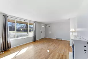 195 E 7060 S, Midvale, UT 84047 - Photo 8