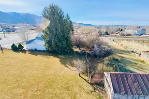 19 N Main, Levan, UT 84639 - Photo 18