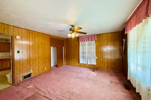 19 N Main, Levan, UT 84639 - Photo 4