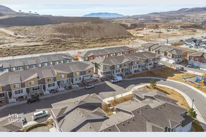 1020 W Lapis Fields, Bluffdale, UT 84065 - Photo 26