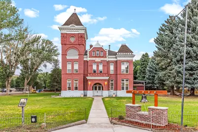 21 N Main St W, Junction, UT 84740 - Photo 1