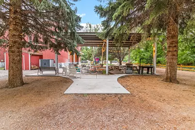 21 N Main St W, Junction, UT 84740 - Photo 18