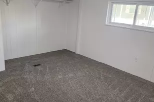 328 E Pellinore St N, North Salt Lake, UT 84054 - Photo 12