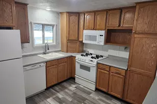 328 E Pellinore St N, North Salt Lake, UT 84054 - Photo 2