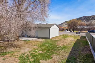 206 S 400 E, Nephi, UT 84648 - Photo 6