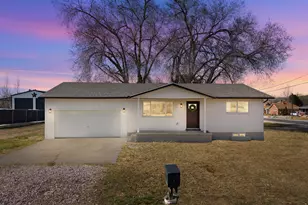 206 S 400 E, Nephi, UT 84648 - Photo 4