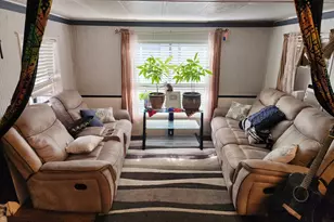 11362 S Crescent Park Way E, Sandy, UT 84070 - Photo 2