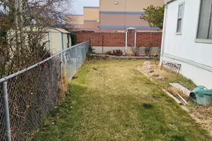 11362 S Crescent Park Way E, Sandy, UT 84070 - Photo 18