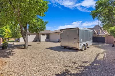 1555 W Woodsview Ln, Saint George, UT 84770 - Photo 28