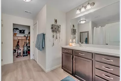 5073 N Folkstone Dr, Eagle Mountain, UT 84005 - Photo 12