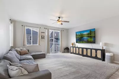 5375 N Lindbergh Ln, Eagle Mountain, UT 84005 - Photo 8