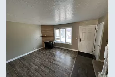 861 E 575 N, Layton, UT 84041 - Photo 4