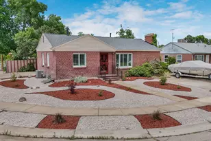 361 E McMillan Ln, Murray, UT 84107 - Photo 2