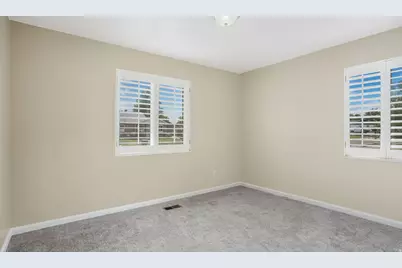 361 E McMillan Ln, Murray, UT 84107 - Photo 10