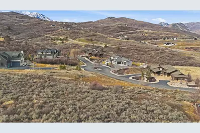 6481 Summit Cv #37, Huntsville, UT 84317 - Photo 4