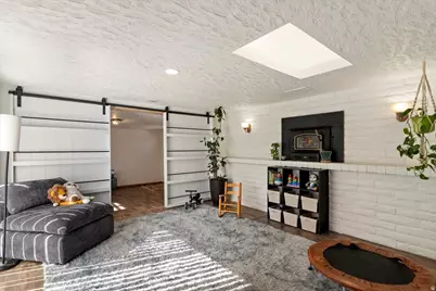 2066 W 6000 S, Roy, UT 84067 - Photo 14