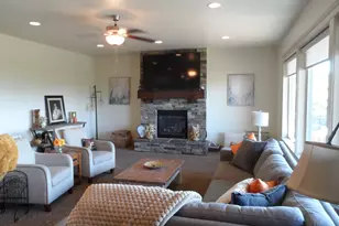 2517 N 2050 E, North Logan, UT 84341 - Photo 8