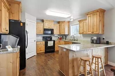 609 N 130 E, Smithfield, UT 84335 - Photo 6