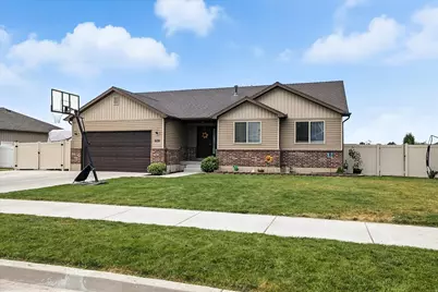 609 N 130 E, Smithfield, UT 84335 - Photo 2