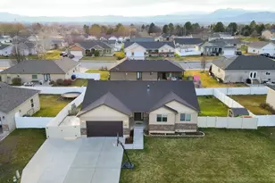 609 N 130 E, Smithfield, UT 84335 - Photo 2