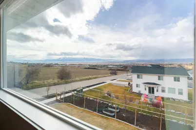 111 S 1250 E, Smithfield, UT 84335 - Photo 38