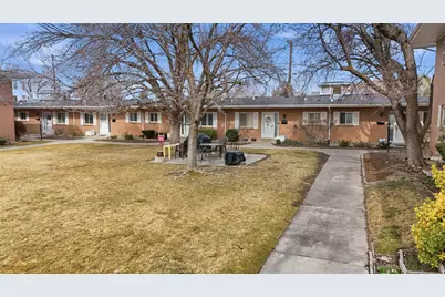 2199 E Carriage Ln #5, Holladay, UT 84117 - Photo 2