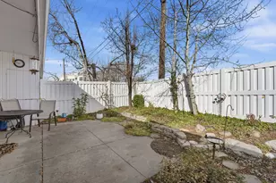 2199 E Carriage Ln, Holladay, UT 84117 - Photo 16