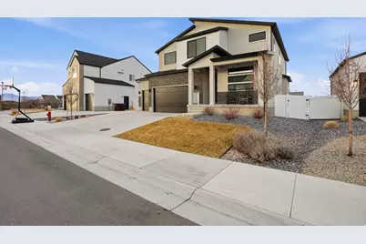 311 E Unchartered Ln S, Draper, UT 84020 - Photo 2