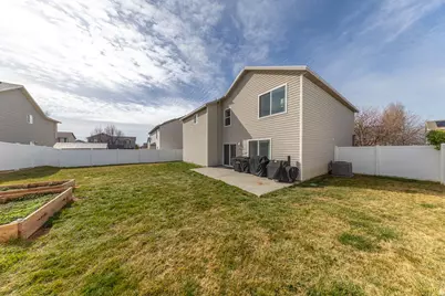 1877 S 725 E, Clearfield, UT 84015 - Photo 36