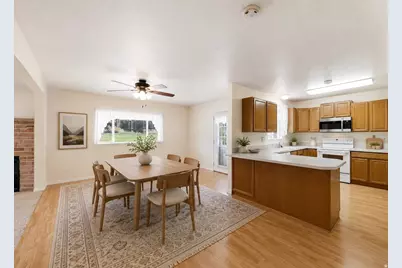 1246 E 3090 N, North Ogden, UT 84414 - Photo 2