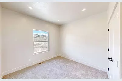 604 N State St, Fountain Green, UT 84632 - Photo 16