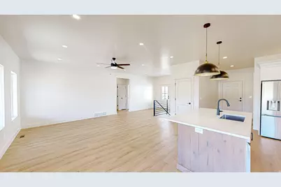 604 N State St, Fountain Green, UT 84632 - Photo 12