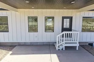 604 N State St, Fountain Green, UT 84632 - Photo 32