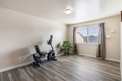 1964 E Red Oak Rd, Eagle Mountain, UT 84005 - Photo 12