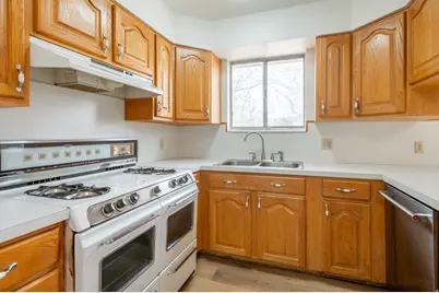 3836 W Pinehurst Cir, West Valley, UT 84120 - Photo 8