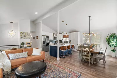 1563 E Tameron Dr, Sandy, UT 84092 - Photo 8