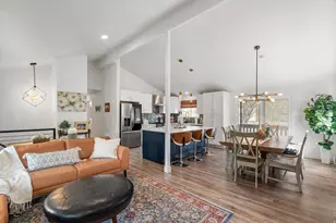 1563 E Tameron Dr, Sandy, UT 84092 - Photo 8