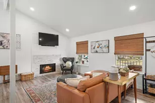 1563 E Tameron Dr, Sandy, UT 84092 - Photo 6