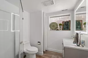 1563 E Tameron Dr, Sandy, UT 84092 - Photo 22