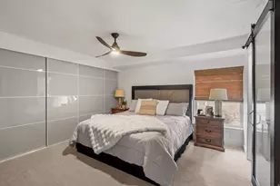 1563 E Tameron Dr, Sandy, UT 84092 - Photo 18