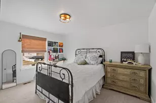 1563 E Tameron Dr, Sandy, UT 84092 - Photo 24