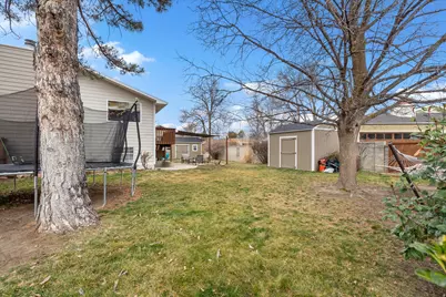 1563 E Tameron Dr, Sandy, UT 84092 - Photo 32