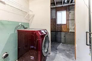 4239 W 5325 S, Roy, UT 84067 - Photo 16