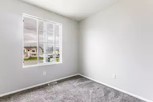 4239 W 5325 S, Roy, UT 84067 - Photo 10