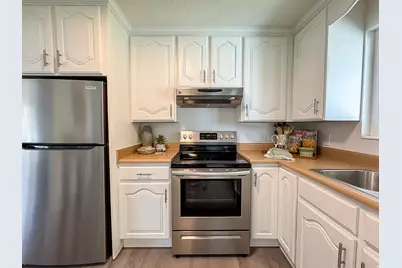 290 S 300 E, Orem, UT 84058 - Photo 50