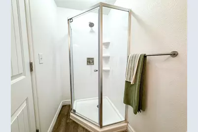 290 S 300 E, Orem, UT 84058 - Photo 40