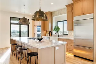 1610 E Center Pointe Dr, Lehi, UT 84043 - Photo 18