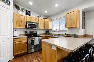 103 E 1250 N, Layton, UT 84041 - Photo 8