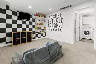 103 E 1250 N, Layton, UT 84041 - Photo 14